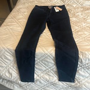 Vineyard Vines. Dark jeans size 0 Skinny Jean New With Tags